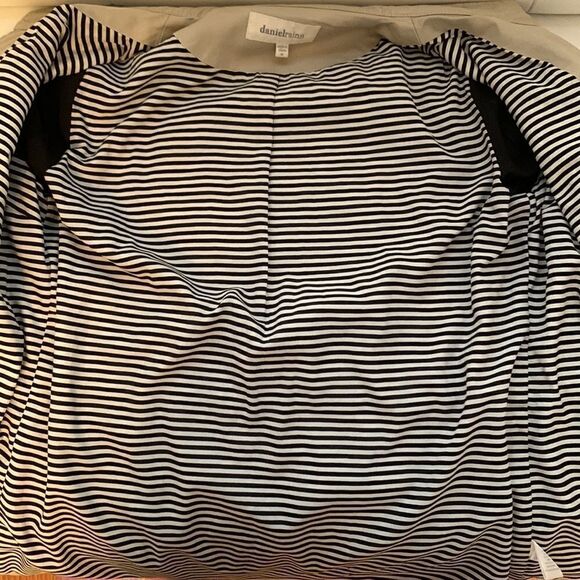 DANIEL REINN Cargo/safari jacket with black sleeves. Size M - Picture 5 of 14